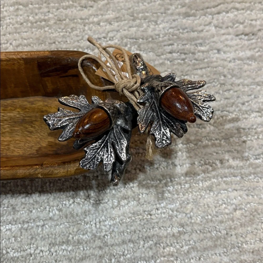Mud Pie Acorn Wood Cracker Dish
